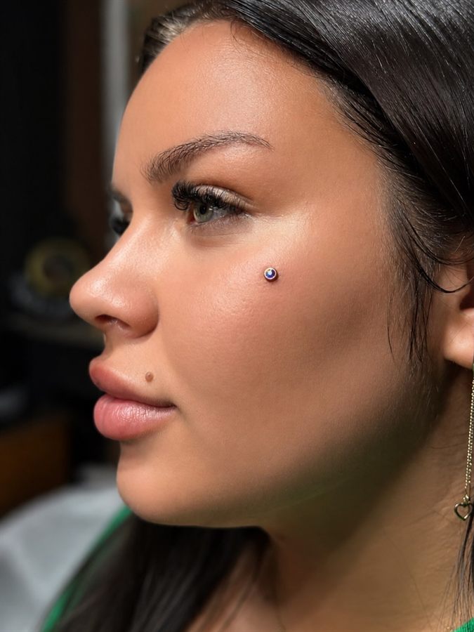 Piercing pe obraz